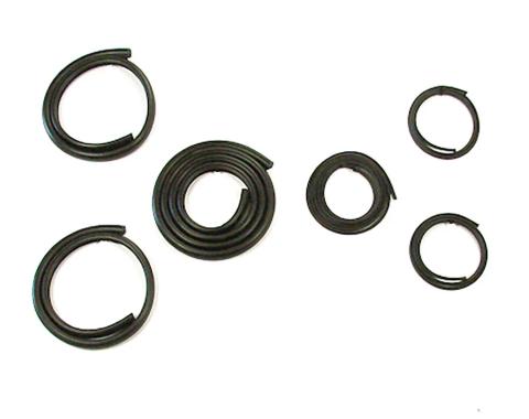 AMD Back Glass Gasket Seal Set w/ Black Lockstrip, (6pcs Center & Corners), 47-55 Chevy GMC C/K Truck (Small Back Glass) G-WKT4755DLX