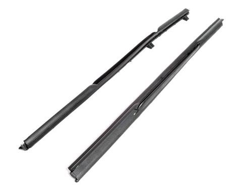 Metro Moulded Parts 1949-1952 Pontiac / Chevrolet / Oldsmobile Front Vent Window Seals. Does Not Fit Convertible WR 7305