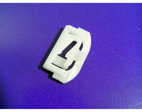 Metro Moulded Parts 1975-1985 Oldsmobile / Pontiac / Buick / Chevrolet / Cadillac / American Motors Lower Side Window Reveal Molding Clip. Made of Nylon WF 214
